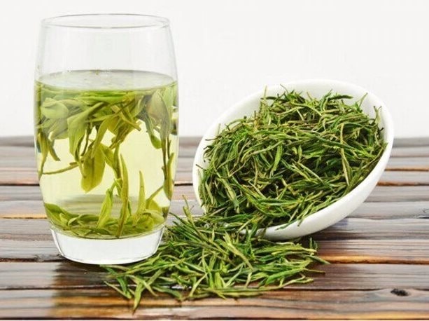 Anji Bai Cha tea in a bowl and infused in a glass
